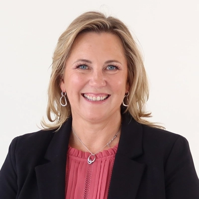 Clare Jennings